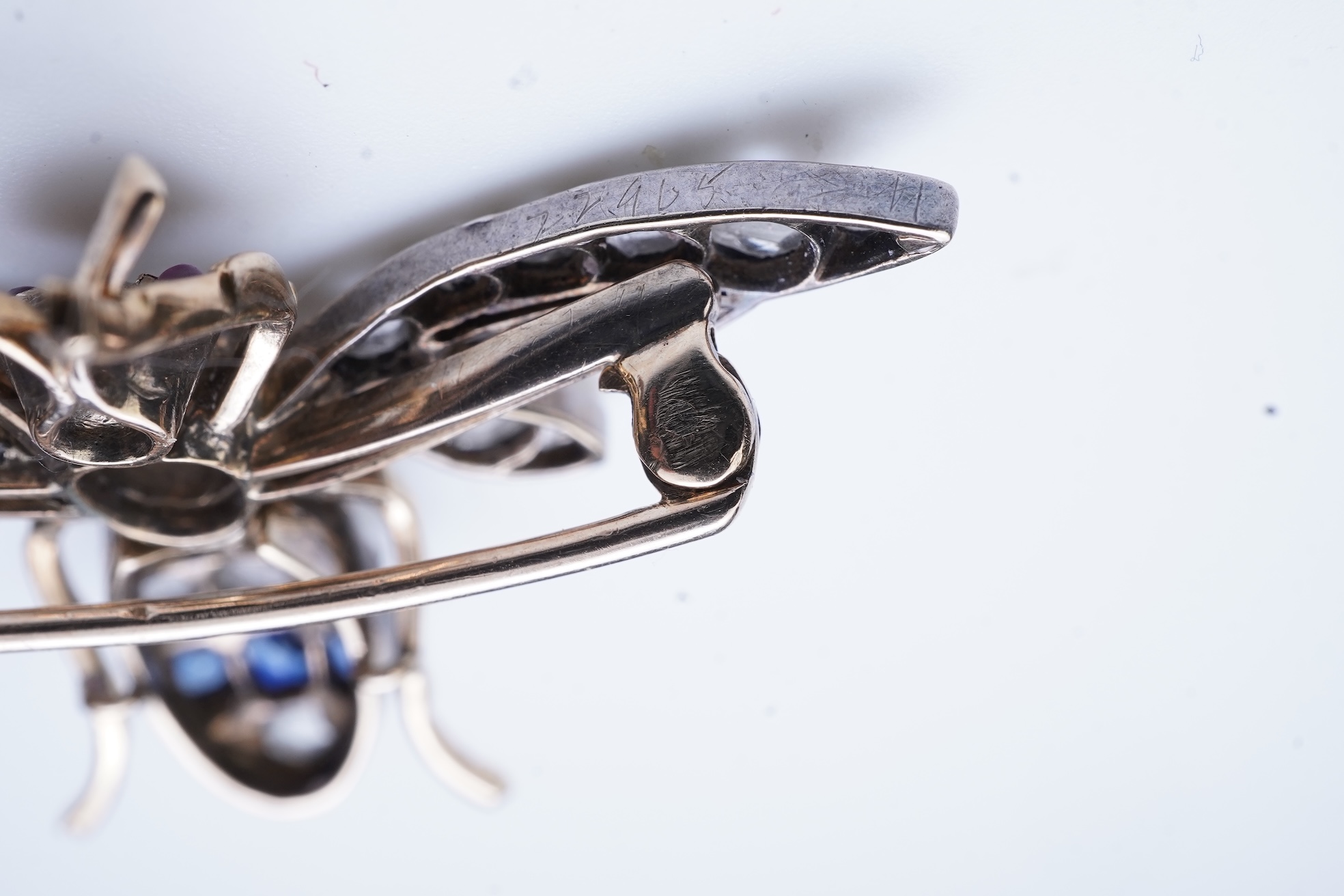 A Victorian sapphire and diamond brooch, late 19th century